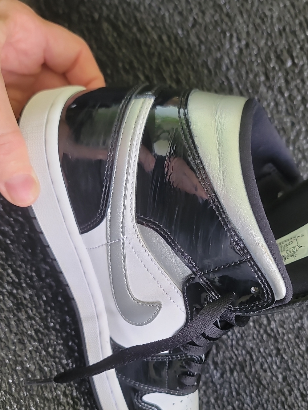 Nike Air Jordan 1 Mid SE "Metallic Silver/Metallic Gold" Mens 8 Fast Shipping - Picture 10 of 16